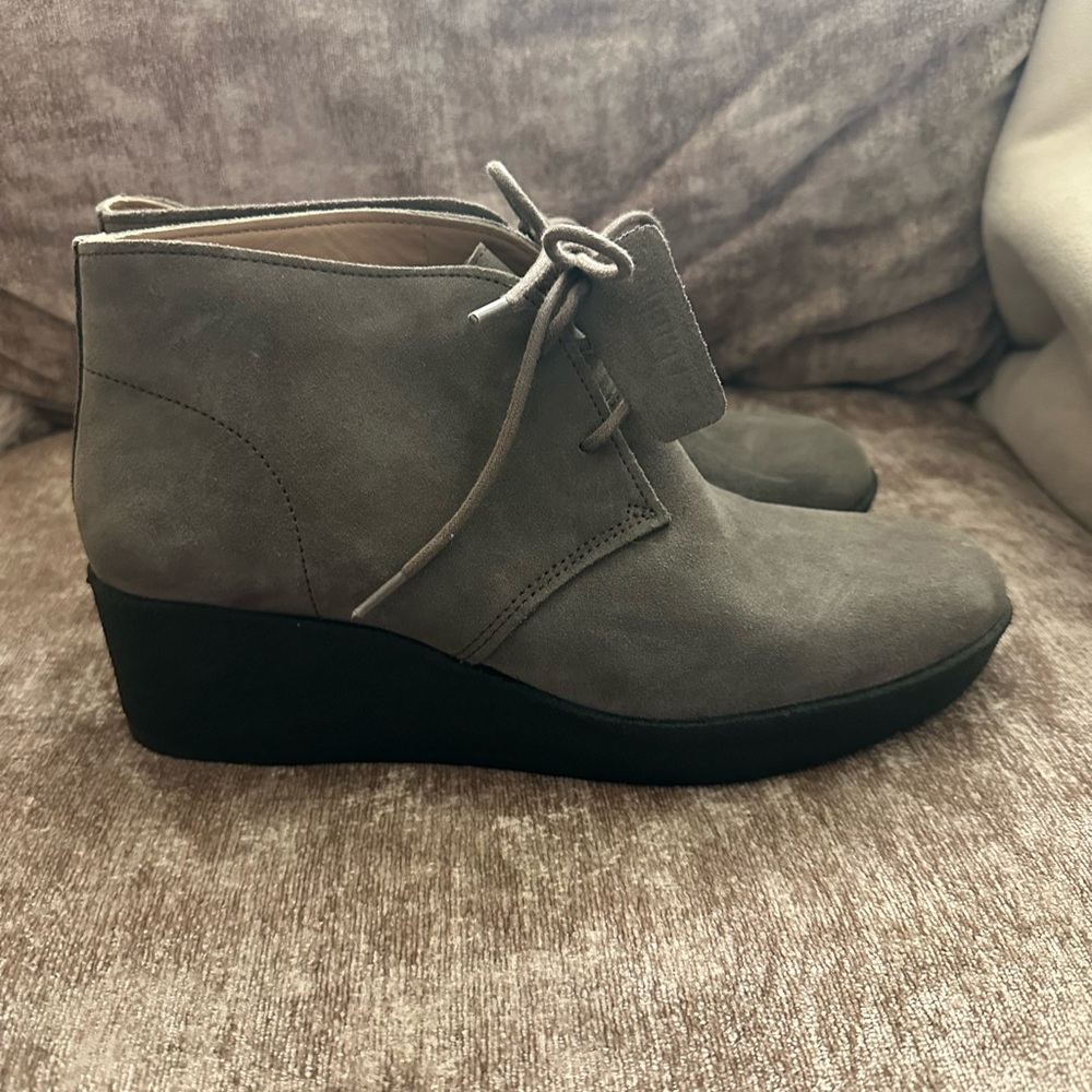 Clarks Originals women’s wedge heel shoes sz 10